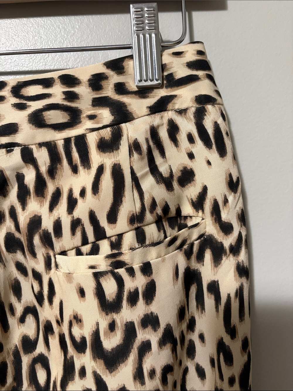 See U Soon Leopard Print Mid Rise Ankle Pants - Picture 6 of 9